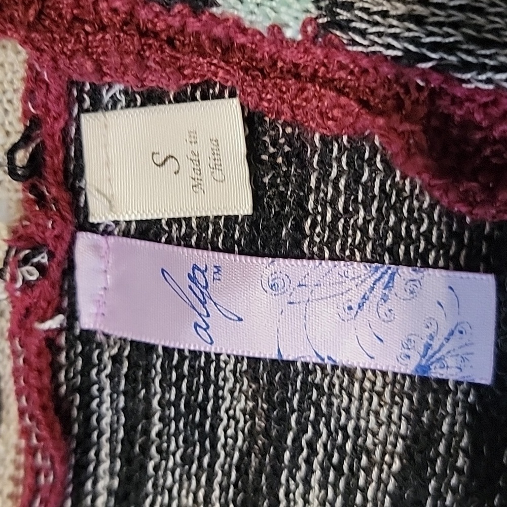 Alya (Francesca’s) Size S Teal, Black Burgundy, White Aztec Knit Hooded Cardigan - Picture 10 of 11